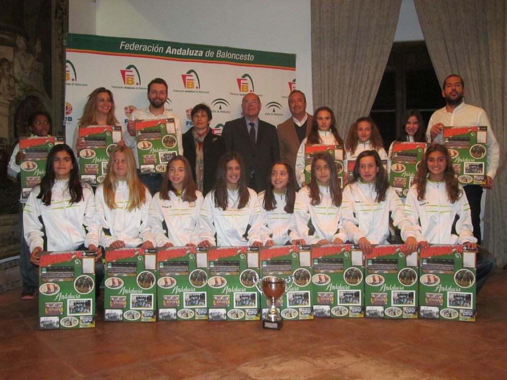 Acto reconocimiento selección FAB Córdoba Minibasket Femenino 14 - 15