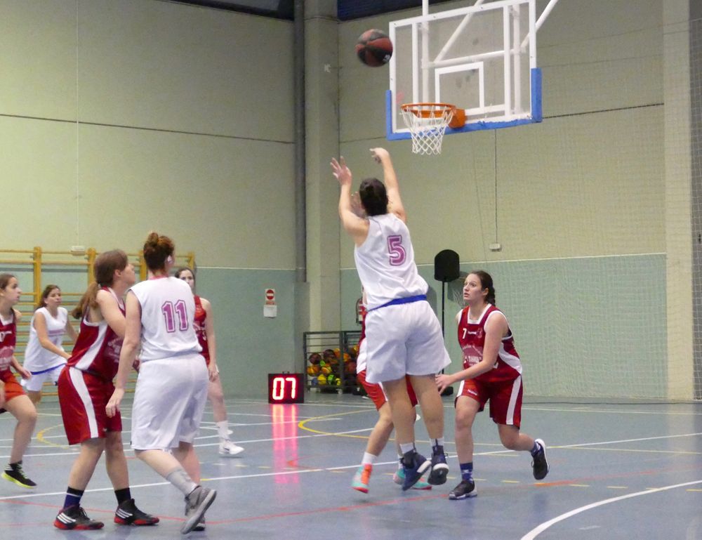 CB Punta campeón senior femenino