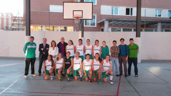 Asistentes acto