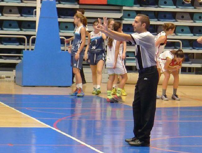 Árbitro durante campeonato de Andalucía Selecciones